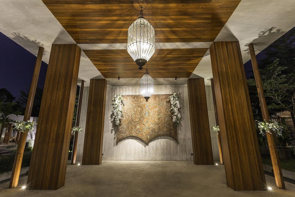 Into The Forest Resort Bangkok Exterior photo