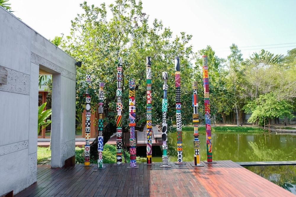 Into The Forest Resort Bangkok Exterior photo